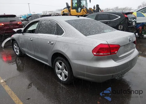 2012 Volkswagen Passat 2.0L Tdi Se z USA, uszkodzony, nr VIN 1VWBN7A39CC097422